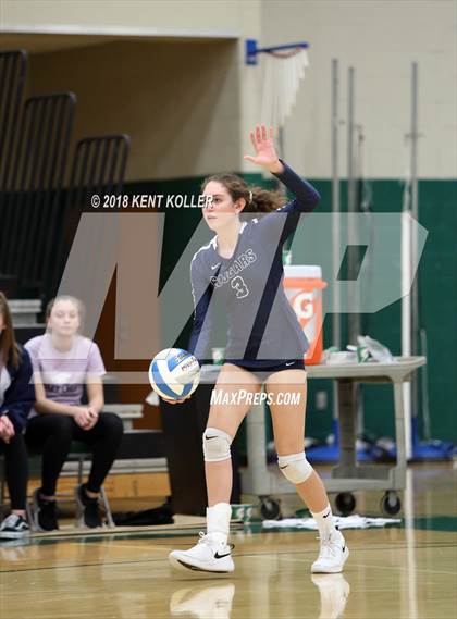 Thumbnail 2 in Lake Orion vs Stoney Creek (MHSAA Regional Semifinal) photogallery.