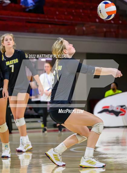 Thumbnail 3 in Union Academy vs Perquimans (NCHSAA 1A Final) (1 of 2 - the Game)  photogallery.
