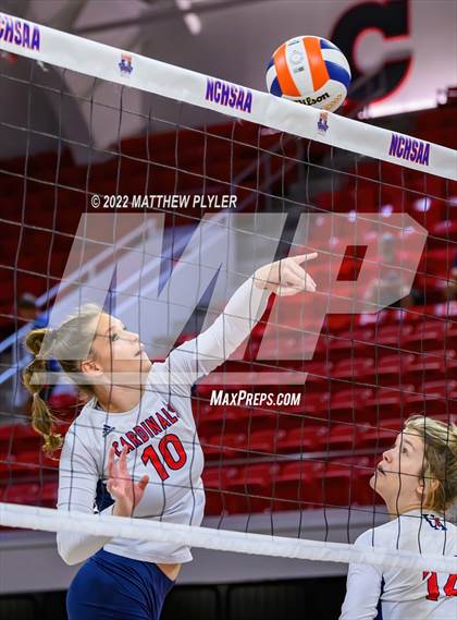 Thumbnail 3 in Union Academy vs Perquimans (NCHSAA 1A Final) (1 of 2 - the Game)  photogallery.