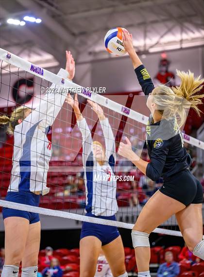 Thumbnail 3 in Union Academy vs Perquimans (NCHSAA 1A Final) (1 of 2 - the Game)  photogallery.