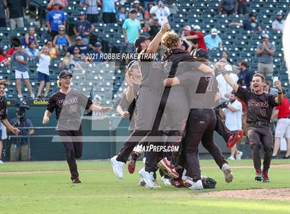 Thumbnail 3 in Keller vs. Rockwall-Heath (UIL 6A Final) photogallery.