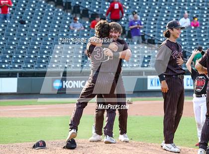 Thumbnail 1 in Keller vs. Rockwall-Heath (UIL 6A Final) photogallery.