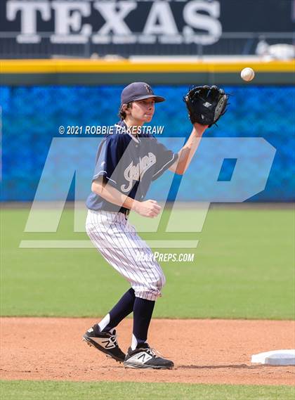 Thumbnail 1 in Keller vs. Rockwall-Heath (UIL 6A Final) photogallery.