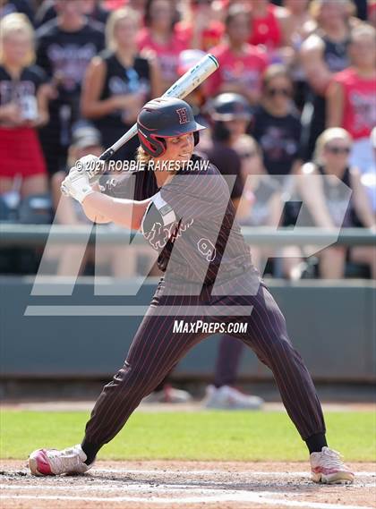 Thumbnail 1 in Keller vs. Rockwall-Heath (UIL 6A Final) photogallery.