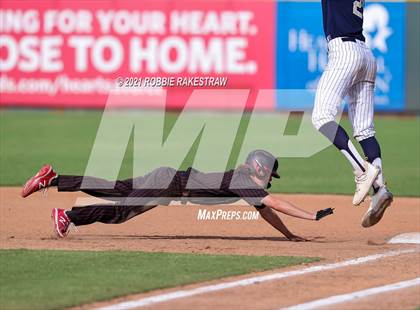 Thumbnail 2 in Keller vs. Rockwall-Heath (UIL 6A Final) photogallery.