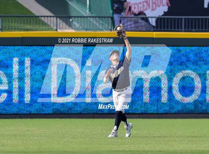 Thumbnail 2 in Keller vs. Rockwall-Heath (UIL 6A Final) photogallery.