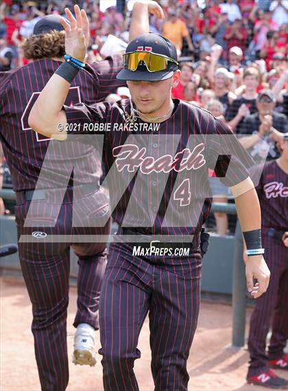 Thumbnail 3 in Keller vs. Rockwall-Heath (UIL 6A Final) photogallery.