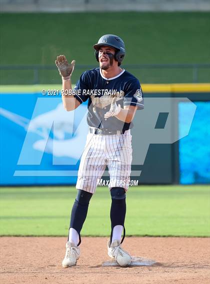 Thumbnail 3 in Keller vs. Rockwall-Heath (UIL 6A Final) photogallery.