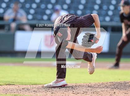 Thumbnail 2 in Keller vs. Rockwall-Heath (UIL 6A Final) photogallery.