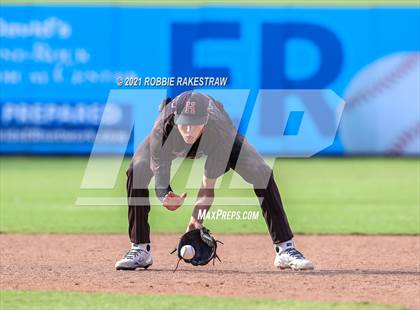 Thumbnail 1 in Keller vs. Rockwall-Heath (UIL 6A Final) photogallery.