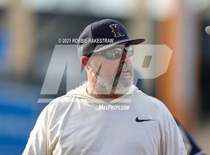 Thumbnail 2 in Keller vs. Rockwall-Heath (UIL 6A Final) photogallery.