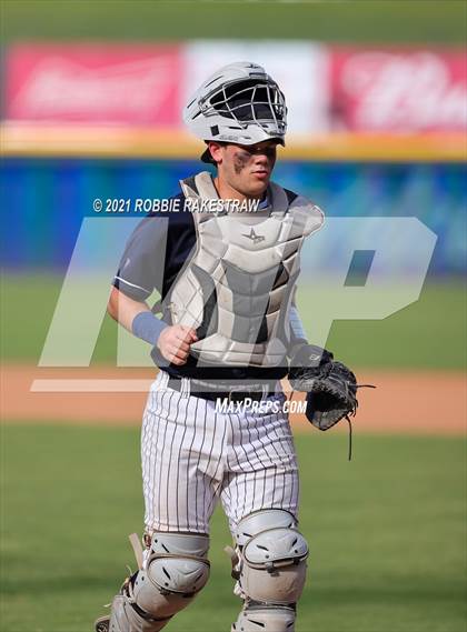 Thumbnail 2 in Keller vs. Rockwall-Heath (UIL 6A Final) photogallery.