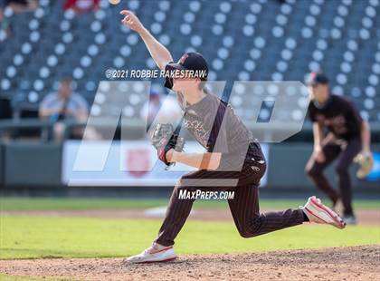 Thumbnail 2 in Keller vs. Rockwall-Heath (UIL 6A Final) photogallery.