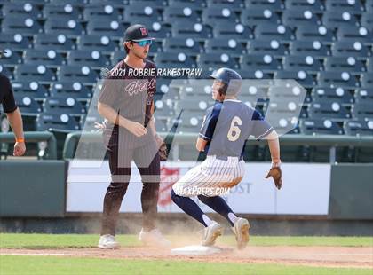 Thumbnail 3 in Keller vs. Rockwall-Heath (UIL 6A Final) photogallery.