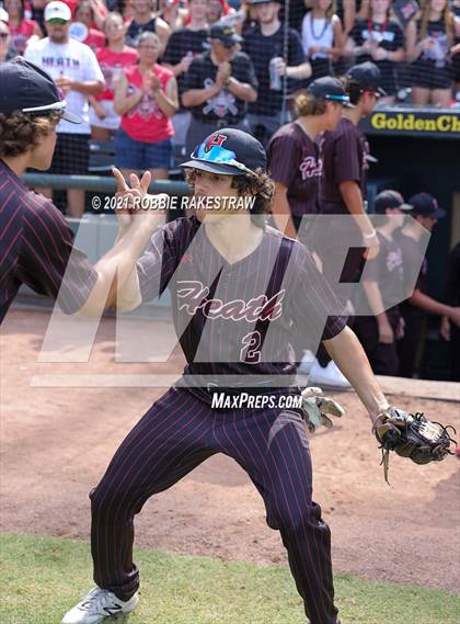 Thumbnail 2 in Keller vs. Rockwall-Heath (UIL 6A Final) photogallery.