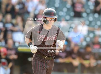 Thumbnail 3 in Keller vs. Rockwall-Heath (UIL 6A Final) photogallery.