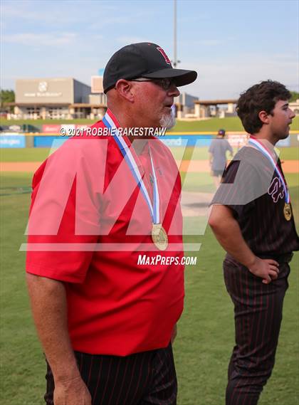 Thumbnail 2 in Keller vs. Rockwall-Heath (UIL 6A Final) photogallery.