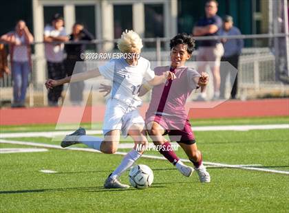 Thumbnail 1 in West Islip vs East Hampton(NYSPHSAA) photogallery.