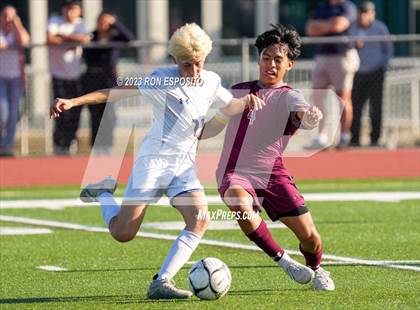 Thumbnail 3 in West Islip vs East Hampton(NYSPHSAA) photogallery.