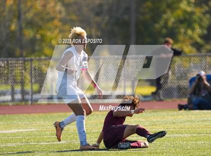 Thumbnail 3 in West Islip vs East Hampton(NYSPHSAA) photogallery.