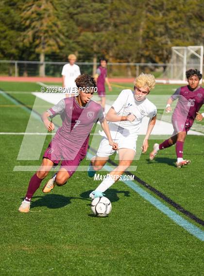 Thumbnail 2 in West Islip vs East Hampton(NYSPHSAA) photogallery.