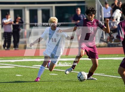 Thumbnail 2 in West Islip vs East Hampton(NYSPHSAA) photogallery.