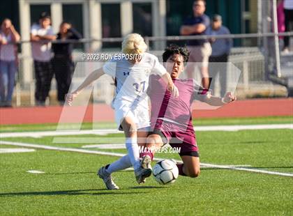 Thumbnail 1 in West Islip vs East Hampton(NYSPHSAA) photogallery.