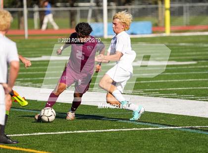 Thumbnail 1 in West Islip vs East Hampton(NYSPHSAA) photogallery.