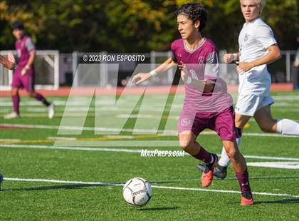 Thumbnail 3 in West Islip vs East Hampton(NYSPHSAA) photogallery.