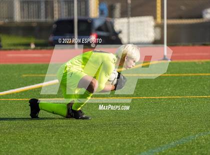 Thumbnail 2 in West Islip vs East Hampton(NYSPHSAA) photogallery.