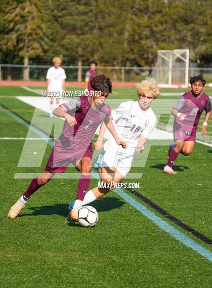 Thumbnail 3 in West Islip vs East Hampton(NYSPHSAA) photogallery.