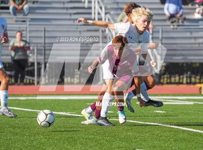 Thumbnail 1 in West Islip vs East Hampton(NYSPHSAA) photogallery.