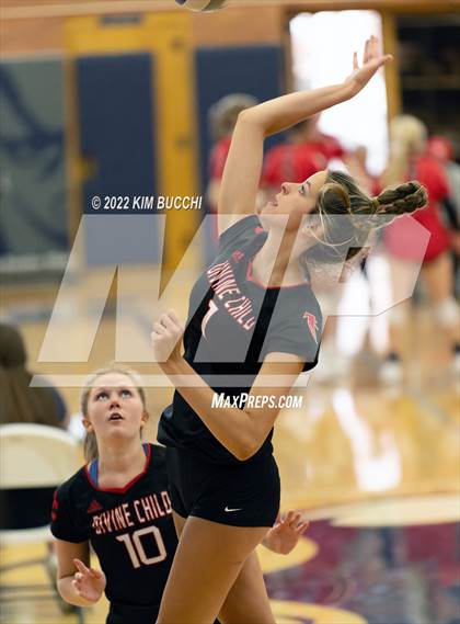Thumbnail 1 in Grosse Pointe South vs. Divine Child (GPS QUAD) photogallery.