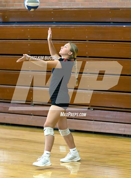 Thumbnail 2 in Grosse Pointe South vs. Divine Child (GPS QUAD) photogallery.
