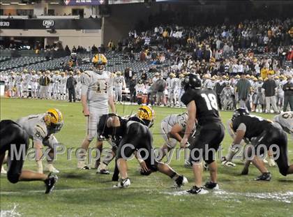 Thumbnail 3 in Edison vs. Servite (CIF SS PAC 5 Final) photogallery.