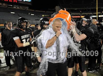 Thumbnail 3 in Edison vs. Servite (CIF SS PAC 5 Final) photogallery.