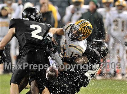 Thumbnail 1 in Edison vs. Servite (CIF SS PAC 5 Final) photogallery.