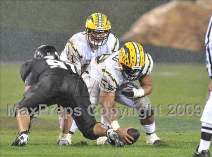 Thumbnail 2 in Edison vs. Servite (CIF SS PAC 5 Final) photogallery.
