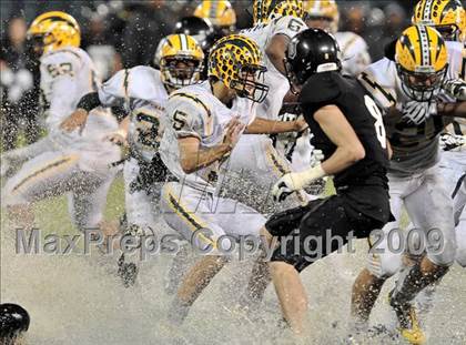Thumbnail 2 in Edison vs. Servite (CIF SS PAC 5 Final) photogallery.