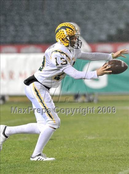Thumbnail 2 in Edison vs. Servite (CIF SS PAC 5 Final) photogallery.