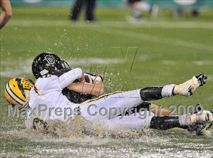 Thumbnail 3 in Edison vs. Servite (CIF SS PAC 5 Final) photogallery.