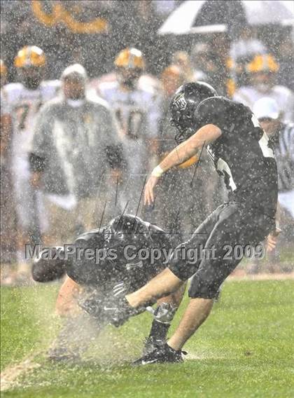 Thumbnail 2 in Edison vs. Servite (CIF SS PAC 5 Final) photogallery.