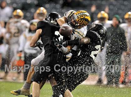 Thumbnail 3 in Edison vs. Servite (CIF SS PAC 5 Final) photogallery.