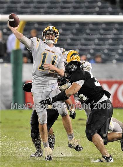 Thumbnail 1 in Edison vs. Servite (CIF SS PAC 5 Final) photogallery.