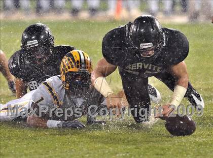 Thumbnail 3 in Edison vs. Servite (CIF SS PAC 5 Final) photogallery.