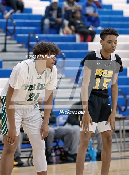 Thumbnail 1 in Butler vs Eastside (Big South Shootout) photogallery.