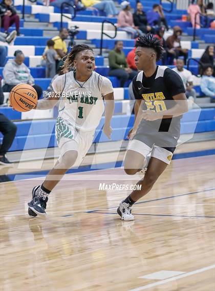 Thumbnail 2 in Butler vs Eastside (Big South Shootout) photogallery.