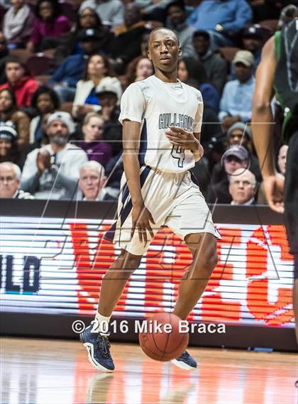 Thumbnail 3 in Weaver vs. Hillhouse (CIAC Class LL Final) photogallery.