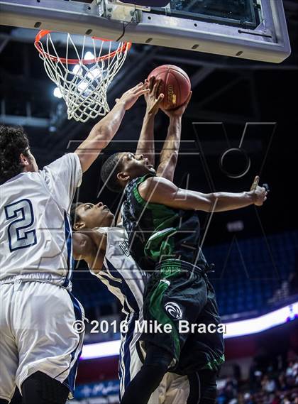 Thumbnail 3 in Weaver vs. Hillhouse (CIAC Class LL Final) photogallery.