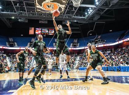 Thumbnail 2 in Weaver vs. Hillhouse (CIAC Class LL Final) photogallery.
